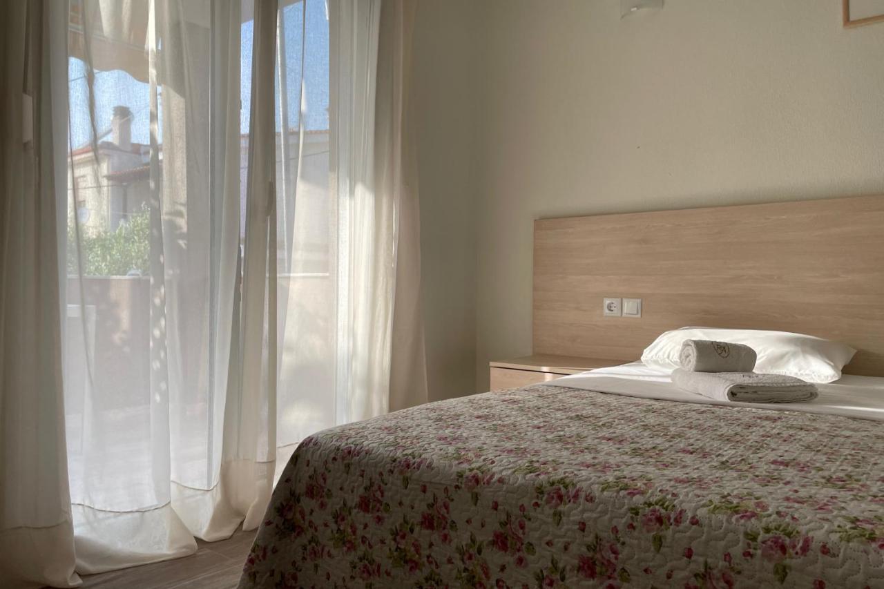 Royals Apartments نيكيتي المظهر الخارجي الصورة