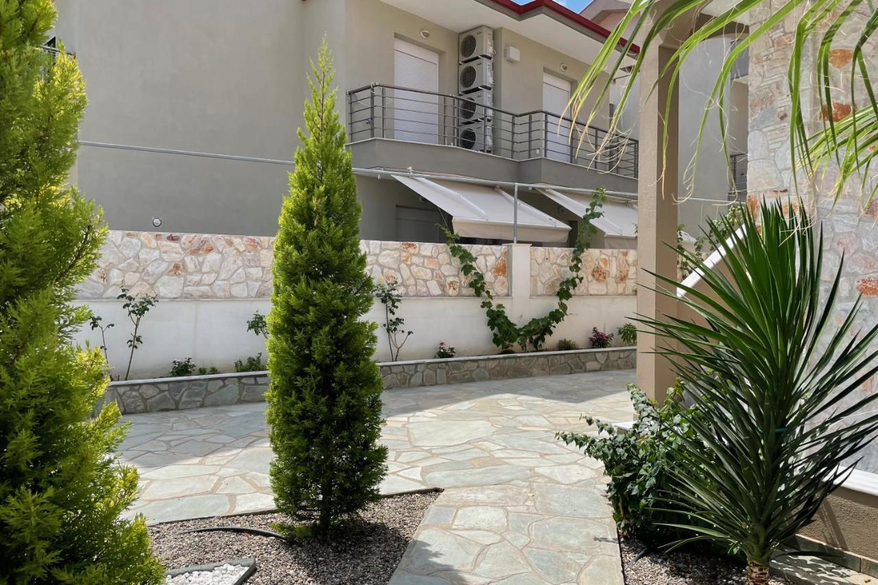 Royals Apartments نيكيتي المظهر الخارجي الصورة