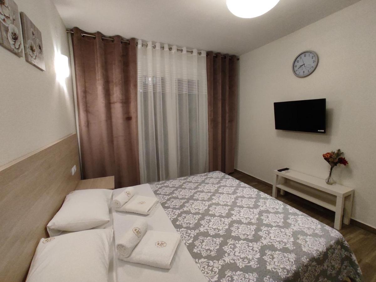 Royals Apartments نيكيتي المظهر الخارجي الصورة