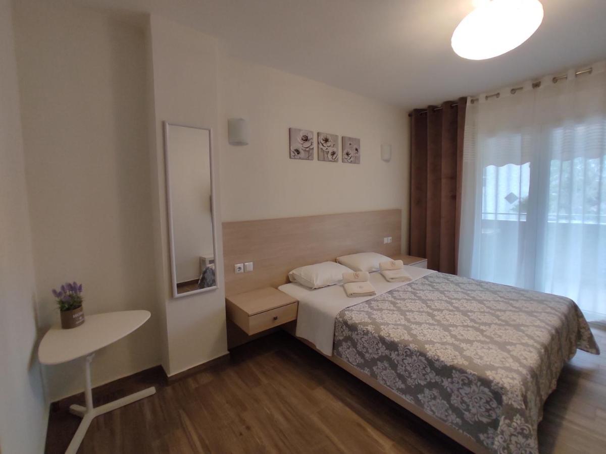 Royals Apartments نيكيتي المظهر الخارجي الصورة