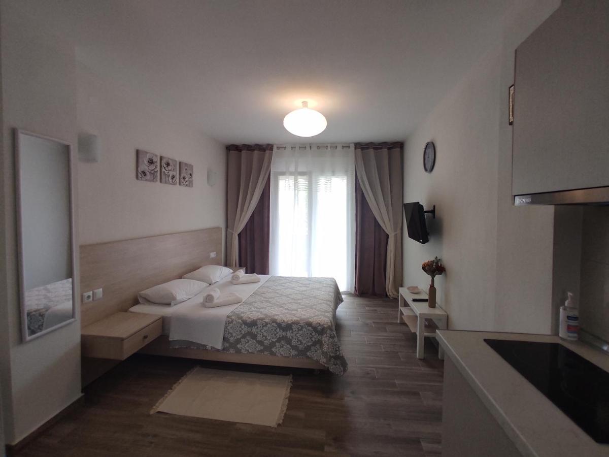 Royals Apartments نيكيتي المظهر الخارجي الصورة