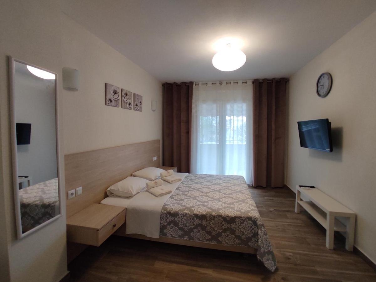 Royals Apartments نيكيتي المظهر الخارجي الصورة