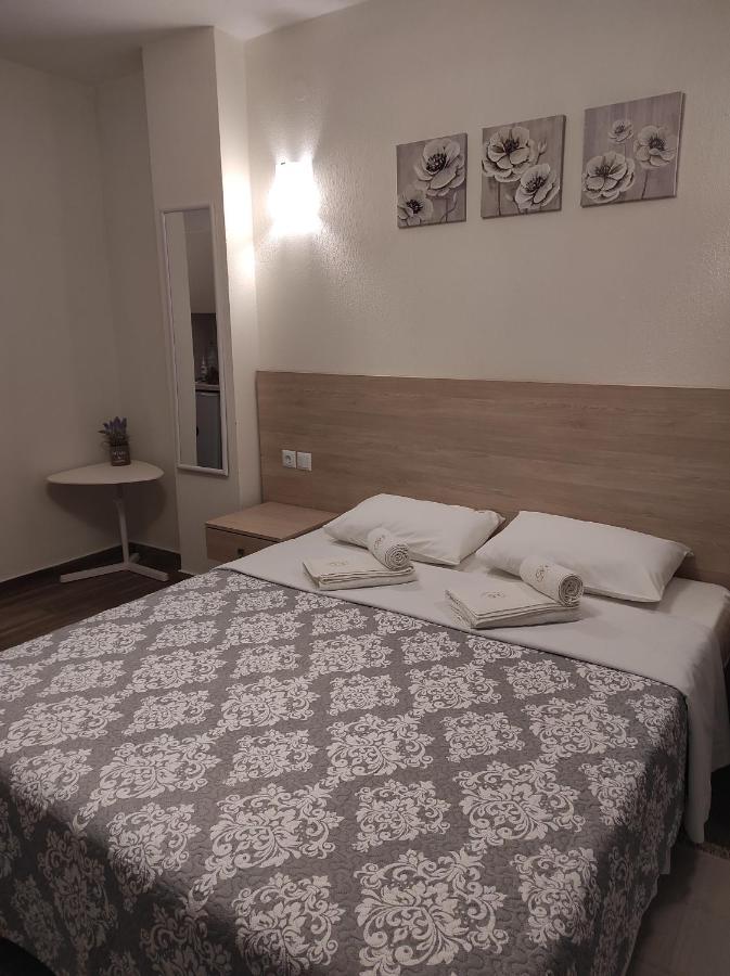 Royals Apartments نيكيتي المظهر الخارجي الصورة