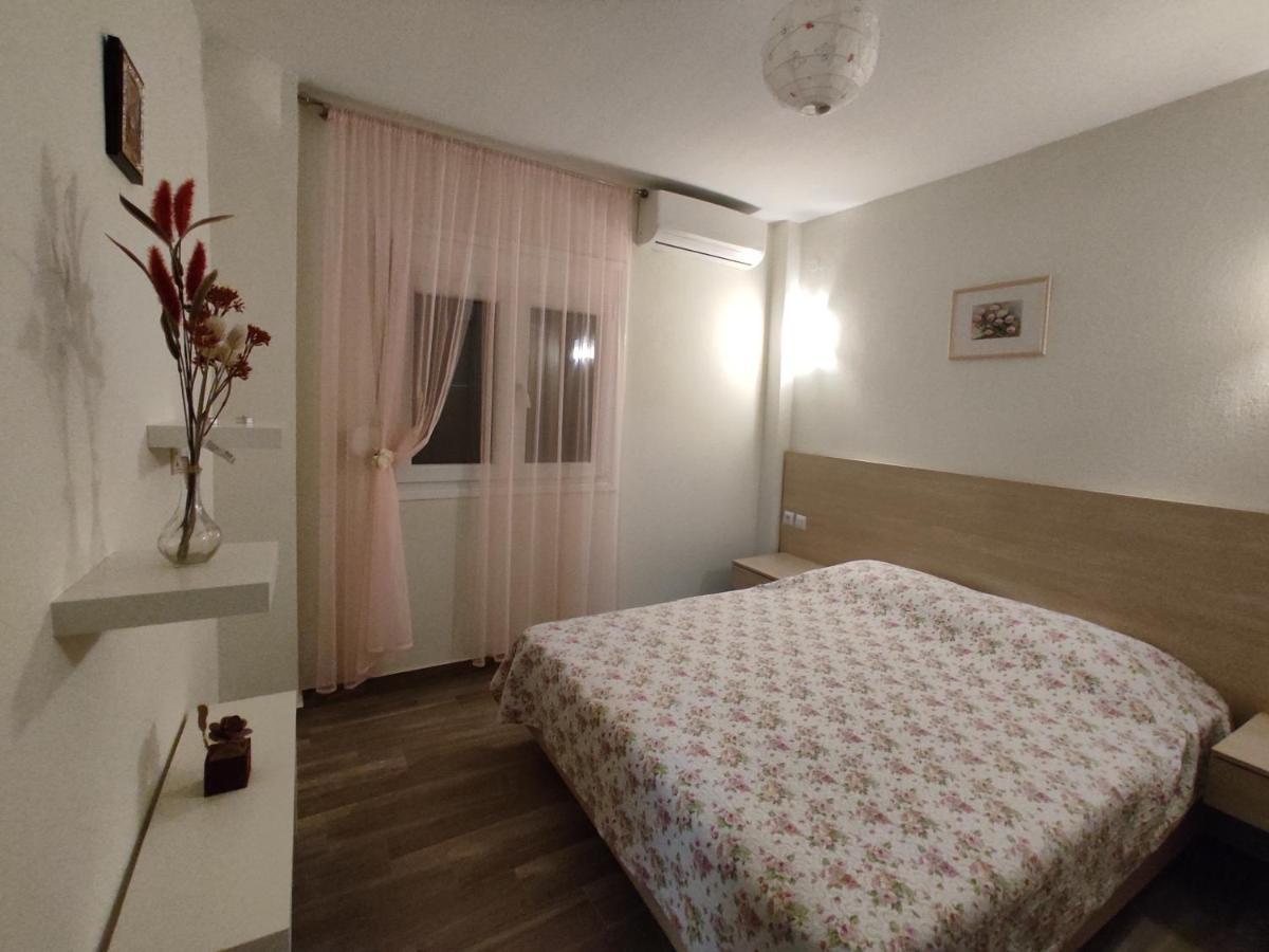 Royals Apartments نيكيتي المظهر الخارجي الصورة