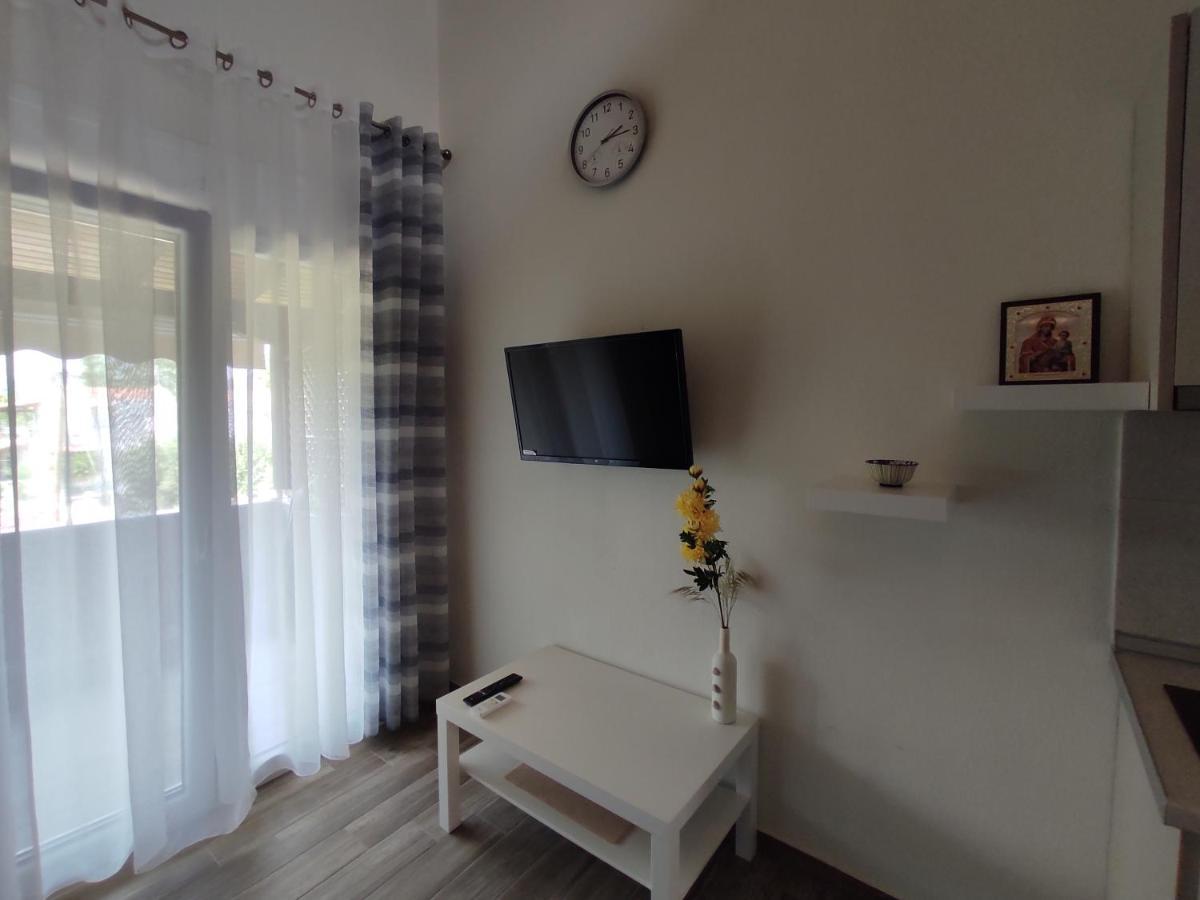 Royals Apartments نيكيتي المظهر الخارجي الصورة